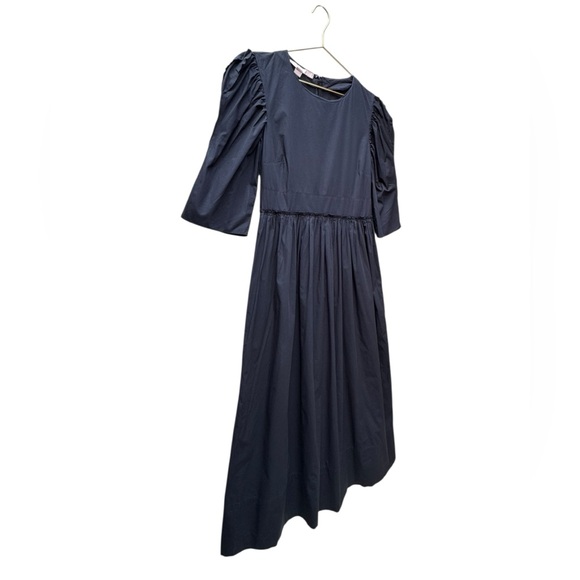 Elegant Black Midi Dress - Picture 7 of 12